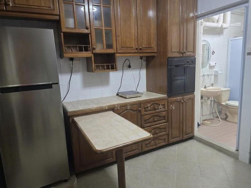 160 Jalan Teck Whye, 160 Jalan Teck Whye, Dairy Farm / Bukit Panjang / Choa Chu Kang, 3 Bedrooms, 1,088 sqft, HDB Flat For Sale, by Yvonne Tan, 500264123 - Kitchen - PropertyGuru.com.sg