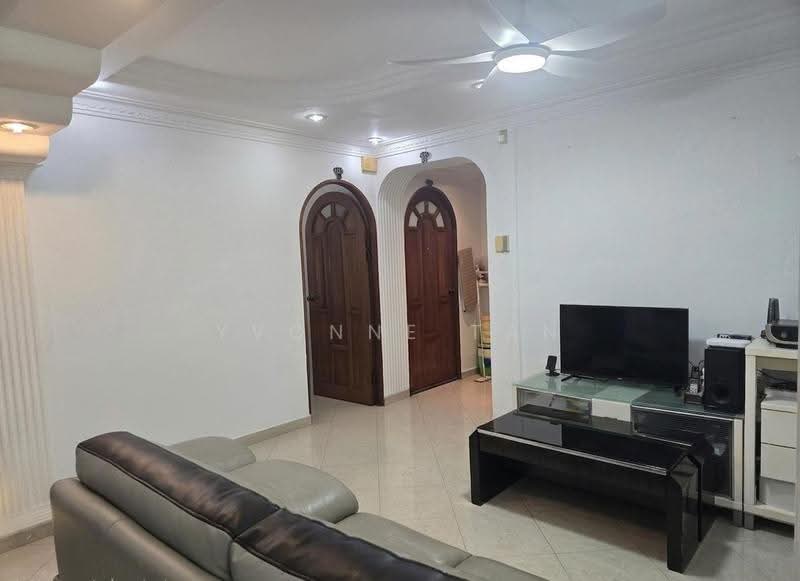 160 Jalan Teck Whye, 160 Jalan Teck Whye, Dairy Farm / Bukit Panjang / Choa Chu Kang, 3 Bedrooms, 1,088 sqft, HDB Flat For Sale, by Yvonne Tan, 500264123 - Living Room - PropertyGuru.com.sg