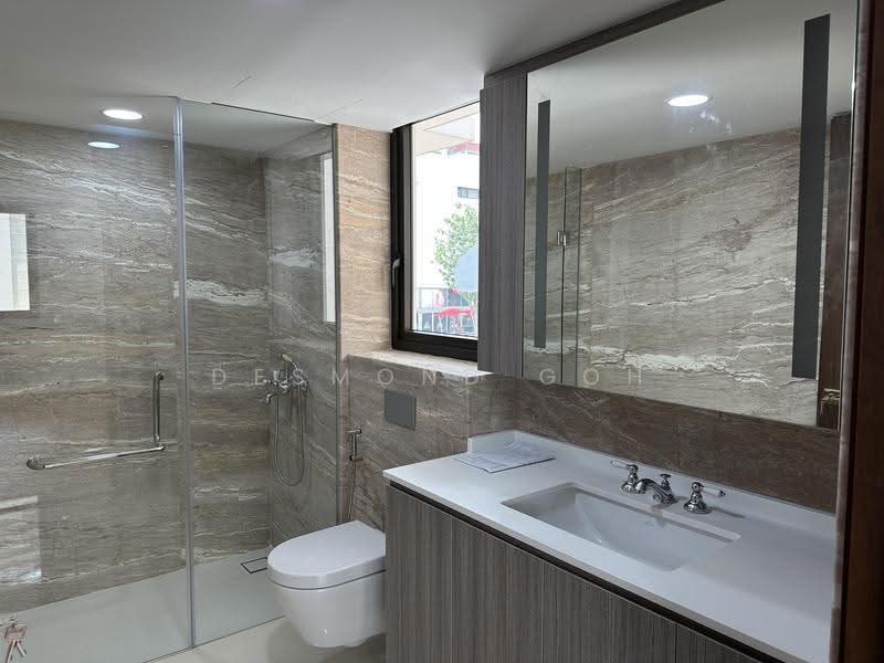 Brand New Semi-D at Coronation road, Coronation road/King’s road/Lutheran road, Tanglin / Holland / Bukit Timah, 4 Bedrooms, 7,000 sqft, Semi-Detached House For Sale, by Desmond Goh, 500264124 - Bathroom - PropertyGuru.com.sg