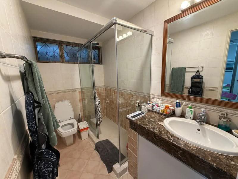 SEEN Rare 2.5 Storey Detached @ Sixth Ave Coronation Road, SEEN Property, Tanglin / Holland / Bukit Timah, 5 Bedrooms, 6,000 sqft, Detached House For Rent, by Ben Huang (忠杰), 500264135 - Bathroom - PropertyGuru.com.sg