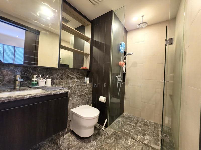 The Inflora, 51 Flora Drive, Changi Airport / Changi Village, 4 Bedrooms, 1,582 sqft, Condominium For Sale, by Adeline Low, 500264136 - Studio Master Bath - PropertyGuru.com.sg