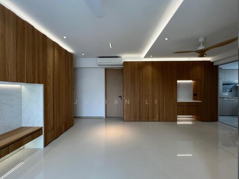 Grand Regency, 9 Jalan Rajawali, Clementi Park / Upper Bukit Timah, 3 Bedrooms, 1,119 sqft, Condominium For Sale, by Julian Li, 500264139 - Living Room - PropertyGuru.com.sg
