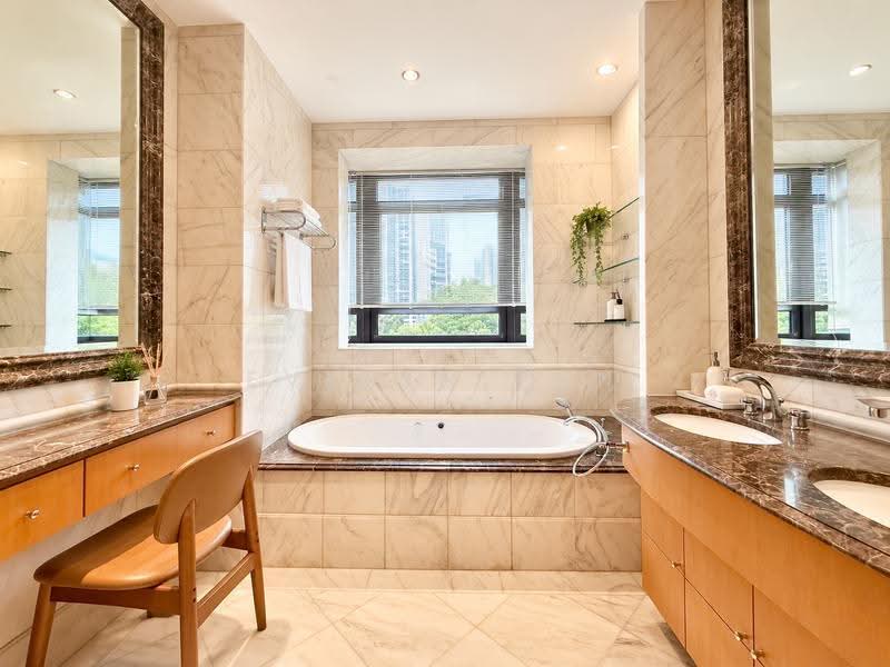 Ardmore Park, 15 Ardmore Park, Tanglin / Holland / Bukit Timah, 4 Bedrooms, 2,885 sqft, Condominium For Sale, by Evelyn Tan, 500264146 - Bathroom - PropertyGuru.com.sg