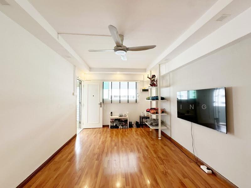 420 Tampines Street 41, 420 Tampines Street 41, Pasir Ris / Tampines, 2 Bedrooms, 797 sqft, HDB Flat For Sale, by Teddy Ng Yu Ming, 500264184 - Living Room - PropertyGuru.com.sg