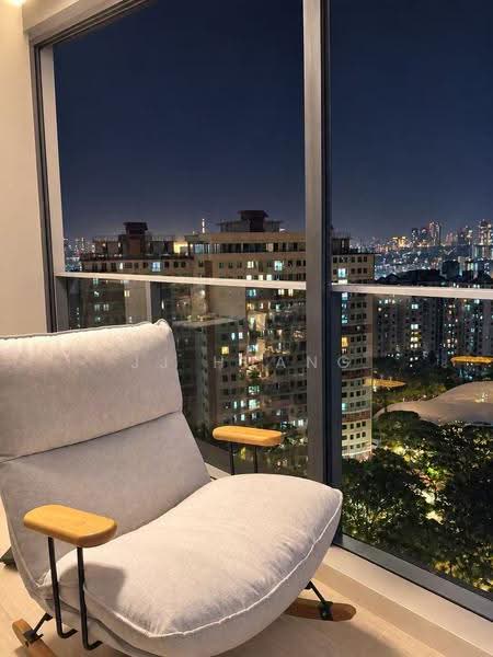 Stirling Residences, 23 Stirling Road, Alexandra / Commonwealth, 2 Bedrooms, 657 sqft, Condominium For Sale, by JJ Huang, 500264189 - Balcony - PropertyGuru.com.sg
