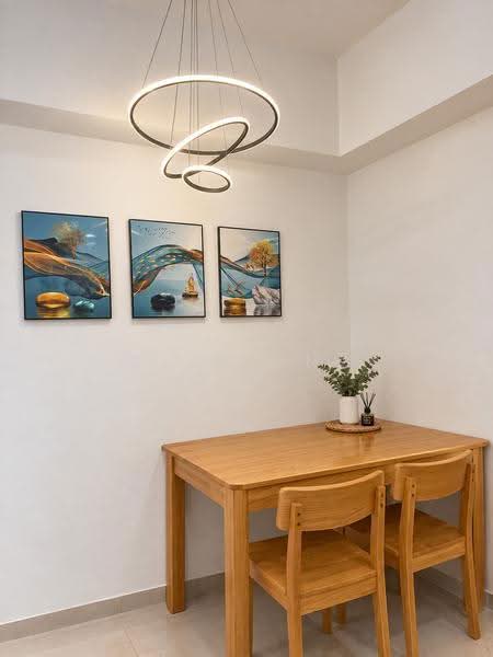 Stirling Residences, 23 Stirling Road, Alexandra / Commonwealth, 2 Bedrooms, 657 sqft, Condominium For Sale, by JJ Huang, 500264189 - Dinning Room - PropertyGuru.com.sg