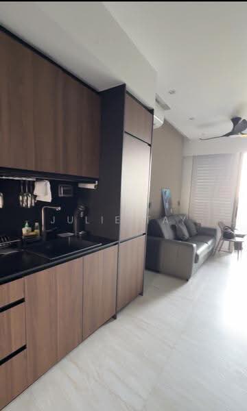 COASTLINE RESIDENCES, 9 Amber Road, East Coast / Marine Parade, 1 Bedroom, 452 sqft, Condominium For Sale, by Julie Tay, 500264197 - Living Room - PropertyGuru.com.sg