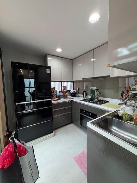 Twin Fountains, 15 Woodlands Avenue 6, Admiralty / Woodlands, 5 Bedrooms, 2,207 sqft, Condominium For Sale, by Ben Wong, 500264214 - Kitchen - PropertyGuru.com.sg