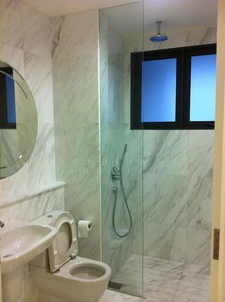 VIVA, 2 Suffolk Walk, Newton / Novena, 4 Bedrooms, 1,840 sqft, Condominium For Rent, by Andria (Tanuwijaya), 500264223 - Bathroom - PropertyGuru.com.sg