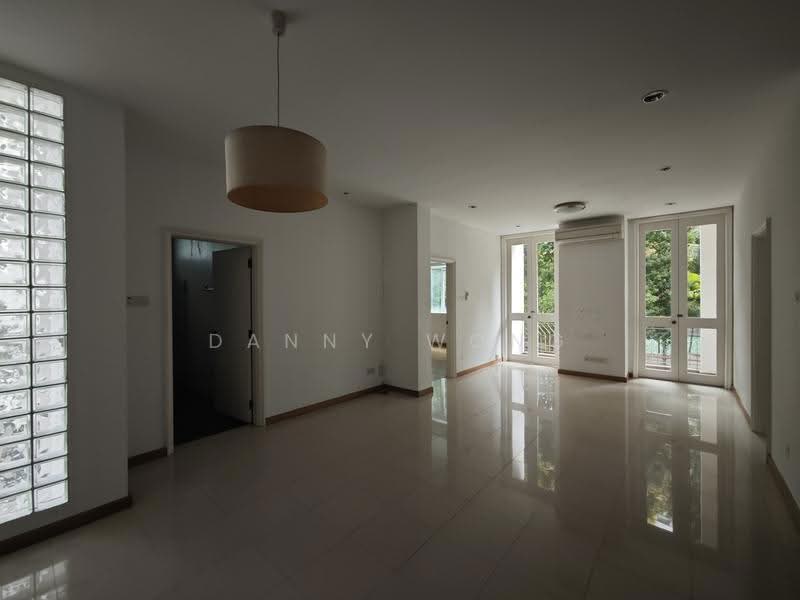 Riverdale Residence, 346 River Valley Road, Orchard / River Valley, 2 Bedrooms, 1,118 sqft, Condominium For Rent, by Danny Wong, 500264224 - Living Room - PropertyGuru.com.sg