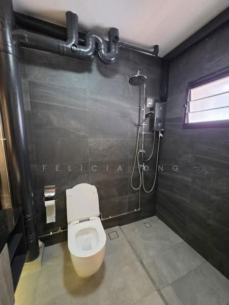 769 Bedok Reservoir View, 769 Bedok Reservoir View, Bedok / Upper East Coast, 3 Bedrooms, 1,238 sqft, HDB Flat For Rent, by Felicia Ong, 500264226 - Bathroom - PropertyGuru.com.sg