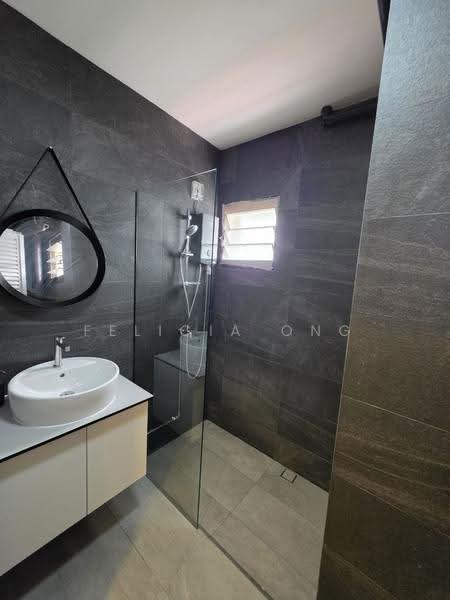 769 Bedok Reservoir View, 769 Bedok Reservoir View, Bedok / Upper East Coast, 3 Bedrooms, 1,238 sqft, HDB Flat For Rent, by Felicia Ong, 500264226 - Bathroom - PropertyGuru.com.sg