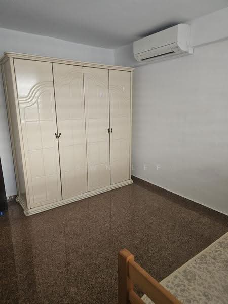 108 Lorong 1 Toa Payoh, 108 Lorong 1 Toa Payoh, Balestier / Toa Payoh, 2 Bedrooms, 700 sqft, HDB Flat For Sale, by Dawn Lee, 500264232 - Bedroom - PropertyGuru.com.sg