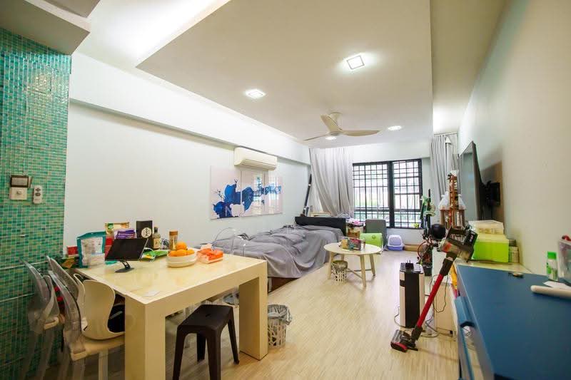 Central Green, 9 Jalan Membina, Alexandra / Commonwealth, 2 Bedrooms, 947 sqft, Condominium For Sale, by JOREEN LIM, 500264235 - Bedroom - PropertyGuru.com.sg