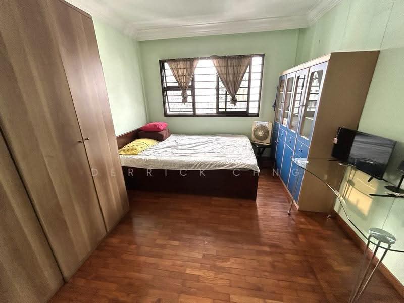 287C Jurong East Street 21, 287C Jurong East Street 21, Boon Lay / Jurong / Tuas, Room Rental, 350 sqft, HDB Flat For Rent, by Derrick Chng, 500264248 - Bedroom - PropertyGuru.com.sg