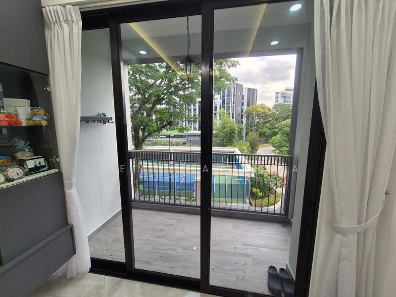 Mayfair Gardens, 16 Rifle Range Road, Clementi Park / Upper Bukit Timah, 2 Bedrooms, 753 sqft, Condominium For Sale, by Shen Jian Hua, 500264249 - Balcony - PropertyGuru.com.sg