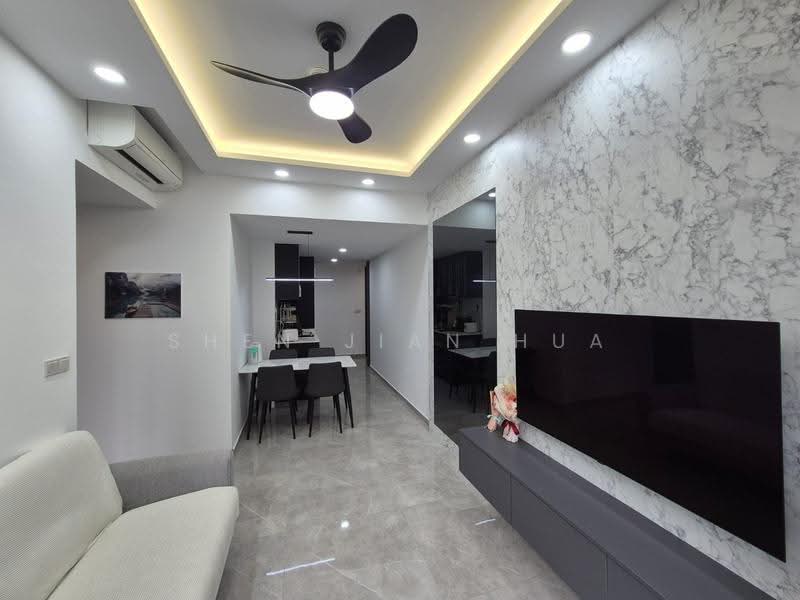 Mayfair Gardens, 16 Rifle Range Road, Clementi Park / Upper Bukit Timah, 2 Bedrooms, 753 sqft, Condominium For Sale, by Shen Jian Hua, 500264249 - Living Room - PropertyGuru.com.sg