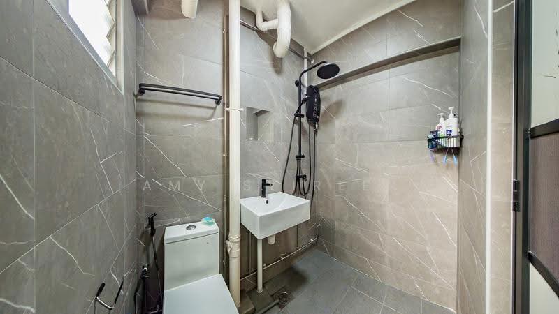 436 Woodlands Street 41, 436 Woodlands Street 41, Admiralty / Woodlands, 3 Bedrooms, 904 sqft, HDB Flat For Sale, by Amy Syireen, 500264260 - Bathroom - PropertyGuru.com.sg