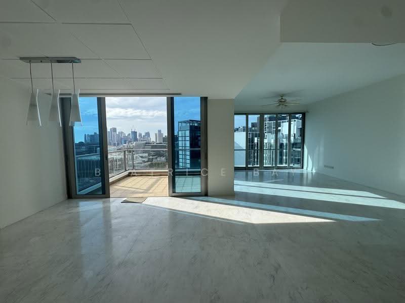 Cairnhill Crest, 2 Cairnhill Circle, Orchard / River Valley, 4 Bedrooms, 2,711 sqft, Condominium For Sale, by Beatrice Bay, 500264263 - Dining Room with Balcony - PropertyGuru.com.sg