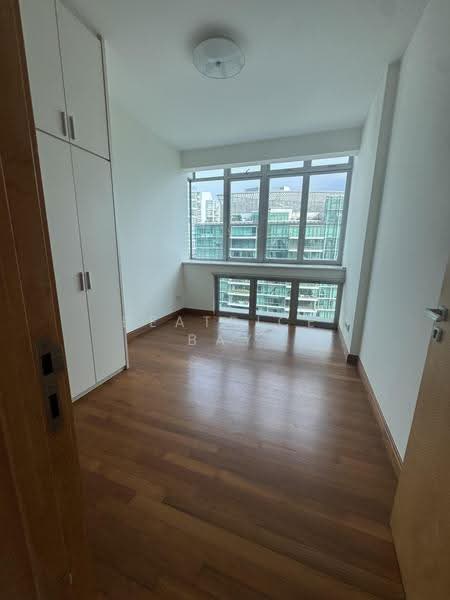 Cairnhill Crest, 2 Cairnhill Circle, Orchard / River Valley, 4 Bedrooms, 2,711 sqft, Condominium For Sale, by Beatrice Bay, 500264263 - 3rd Bathroom - PropertyGuru.com.sg