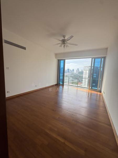 Cairnhill Crest, 2 Cairnhill Circle, Orchard / River Valley, 4 Bedrooms, 2,711 sqft, Condominium For Sale, by Beatrice Bay, 500264263 - 2nd Level Master Bedroom - PropertyGuru.com.sg