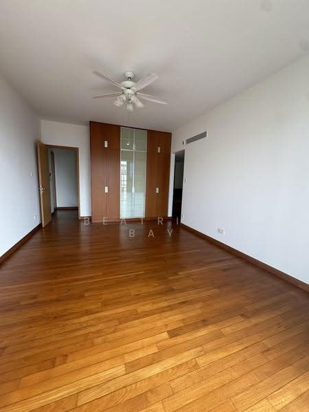 Cairnhill Crest, 2 Cairnhill Circle, Orchard / River Valley, 4 Bedrooms, 2,711 sqft, Condominium For Sale, by Beatrice Bay, 500264263 - Masterbedroom - PropertyGuru.com.sg