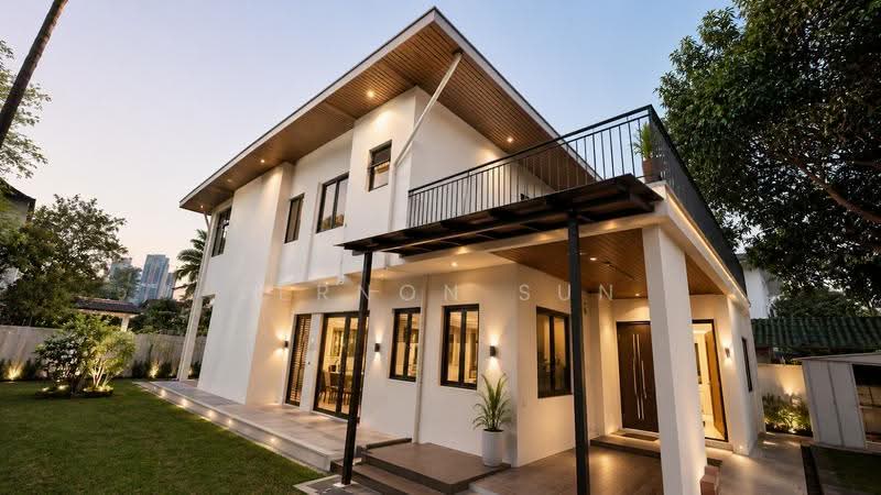 Sunset Way, Sunset Way, Buona Vista / West Coast / Clementi New Town, 5 Bedrooms, 4,200 sqft, Bungalow House For Sale, by Vernon Sun, 500264265 - Exterior - PropertyGuru.com.sg