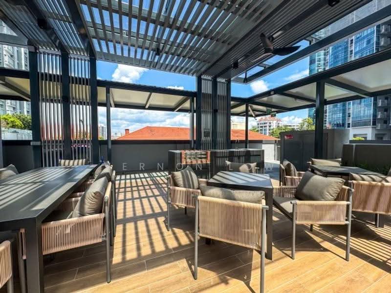 Pullman Residences, 18 Dunearn Road, Newton / Novena, 1 Bedroom, 463 sqft, Condominium For Sale, by Vernon Low, 500264295 - PropertyGuru.com.sg