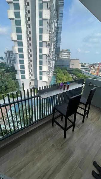 J Gateway, Boon Lay / Jurong / Tuas, 2 Bedrooms, 743 sqft, Condominium For Rent, by Rachel Tan, 500264323 - Balcony - PropertyGuru.com.sg