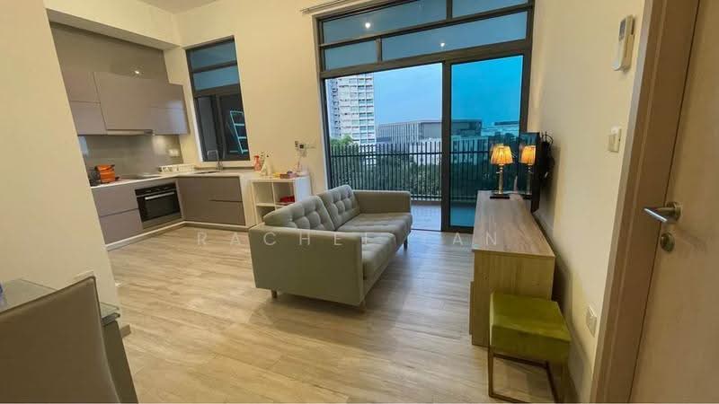 J Gateway, Boon Lay / Jurong / Tuas, 2 Bedrooms, 743 sqft, Condominium For Rent, by Rachel Tan, 500264323 - Living Room + Kitchen - PropertyGuru.com.sg