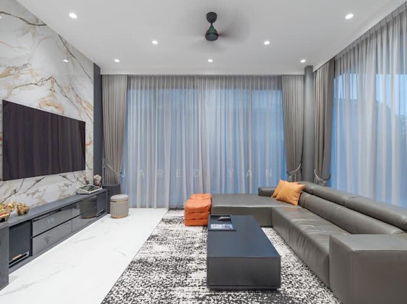 Serangoon Garden Estate, Cooling Close, Hougang / Punggol / Sengkang, 5 Bedrooms, 3,500 sqft, Corner Terrace For Sale, by Jared Yan, 500264324 - Living Room - PropertyGuru.com.sg
