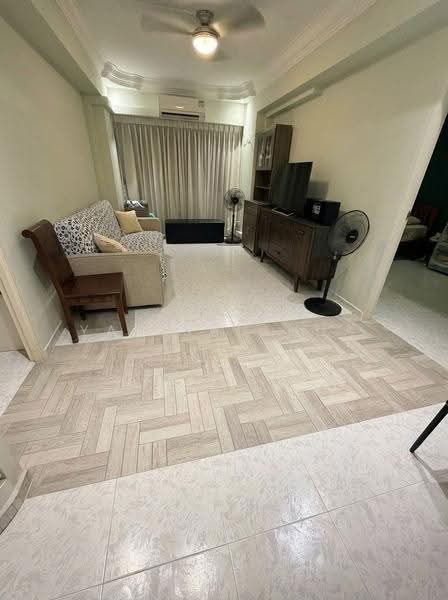 554 Serangoon North Avenue 3, 554 Serangoon North Avenue 3, Hougang / Punggol / Sengkang, 3 Bedrooms, 1,076 sqft, HDB Flat For Sale, by Yap Shu Hua, 500264327 - Living Room - PropertyGuru.com.sg