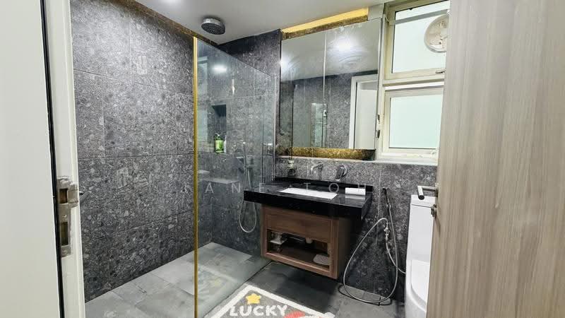 The Esparis, 7 Pasir Ris Drive 4, Pasir Ris / Tampines, Room Rental, 125 sqft, Condominium For Rent, by Jane Toh, 500264337 - Bathroom - PropertyGuru.com.sg