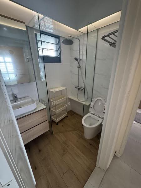 53 Strathmore Avenue, 53 Strathmore Avenue, Alexandra / Commonwealth, Room Rental, 100 sqft, HDB Flat For Rent, by Louis See, 500264339 - PropertyGuru.com.sg