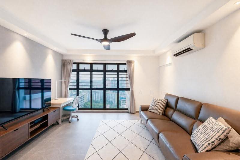 75A Redhill Road, 75A Redhill Road, Alexandra / Commonwealth, 3 Bedrooms, 1,076 sqft, HDB Flat For Sale, by Linda Yang, 500264351 - Living Room - PropertyGuru.com.sg