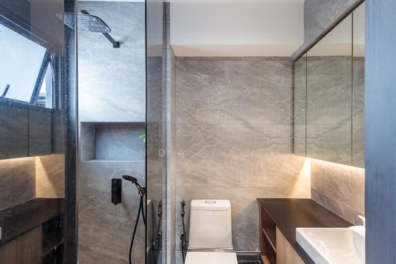 75A Redhill Road, 75A Redhill Road, Alexandra / Commonwealth, 3 Bedrooms, 1,076 sqft, HDB Flat For Sale, by Linda Yang, 500264351 - Bathroom - PropertyGuru.com.sg