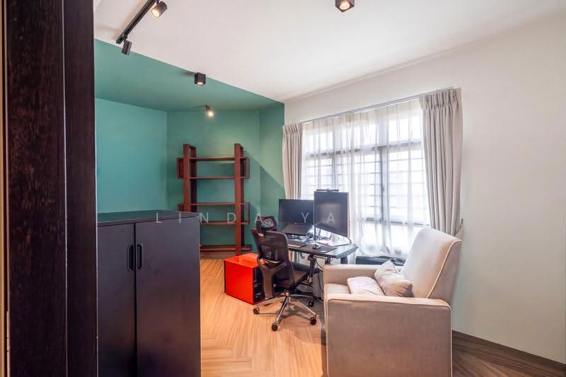 75A Redhill Road, 75A Redhill Road, Alexandra / Commonwealth, 3 Bedrooms, 1,076 sqft, HDB Flat For Sale, by Linda Yang, 500264351 - Study - PropertyGuru.com.sg