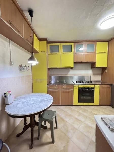 410 Jurong West Street 42, 410 Jurong West Street 42, Boon Lay / Jurong / Tuas, 3 Bedrooms, 1,615 sqft, HDB Flat For Sale, by Lin Sallee 林玥廷, 500264356 - Kitchen - PropertyGuru.com.sg