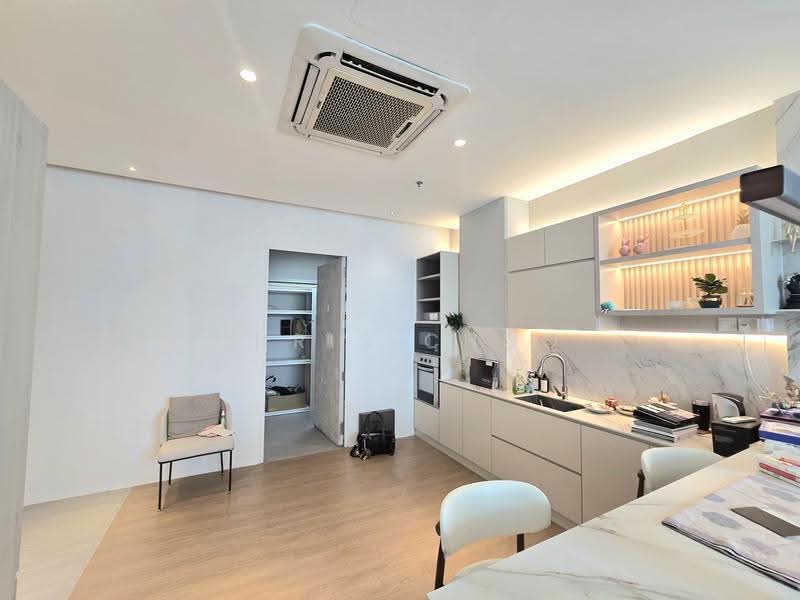 E-Centre @ Redhill, 3791 Jalan Bukit Merah, Alexandra / Commonwealth, 969 sqft, Light Industrial (B1) For Sale, by Chris Choo, 500264360 - Kitchen - CommercialGuru.com.sg