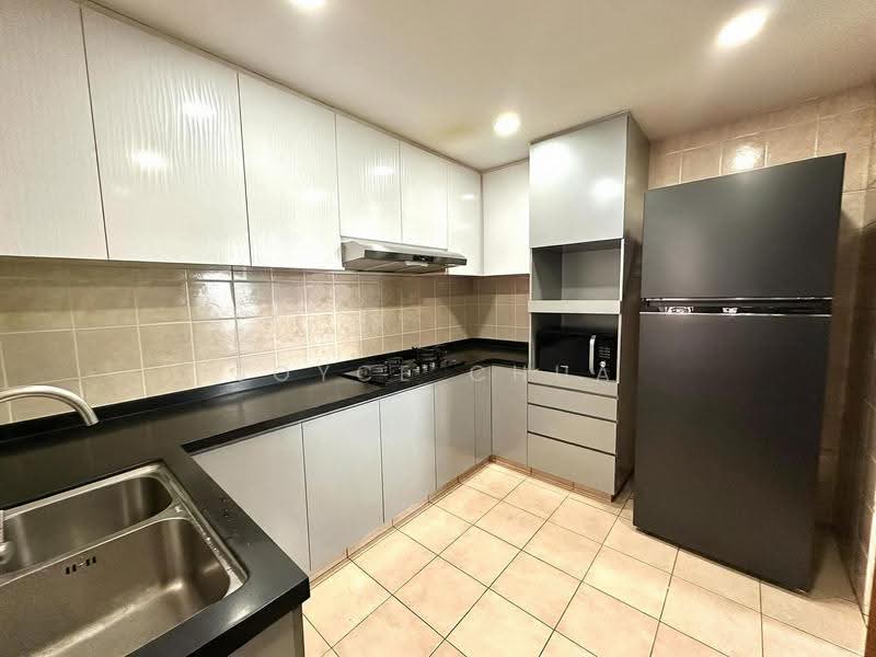 Rivervale Crest, 5 Rivervale Crescent, Hougang / Punggol / Sengkang, 3 Bedrooms, 1,152 sqft, Condominium For Sale, by Joyce Chua, 500264367 - Kitchen - PropertyGuru.com.sg