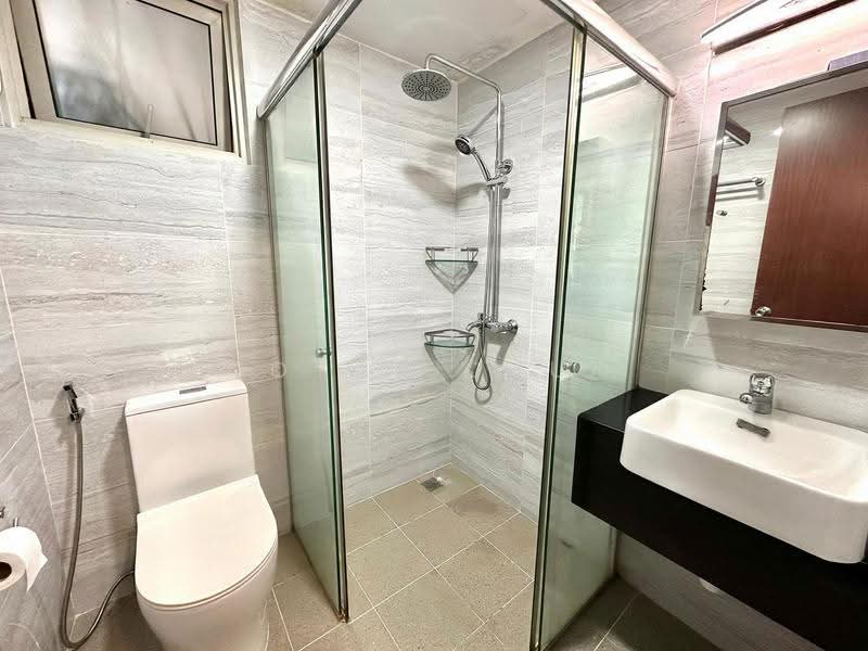 Rivervale Crest, 5 Rivervale Crescent, Hougang / Punggol / Sengkang, 3 Bedrooms, 1,152 sqft, Condominium For Sale, by Joyce Chua, 500264367 - Bathroom - PropertyGuru.com.sg