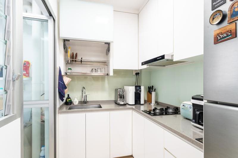 473C Upper Serangoon Crescent, 473C Upper Serangoon Crescent, Hougang / Punggol / Sengkang, 2 Bedrooms, 732 sqft, HDB Flat For Sale, by Flynn Wong, 500264368 - Kitchen - PropertyGuru.com.sg