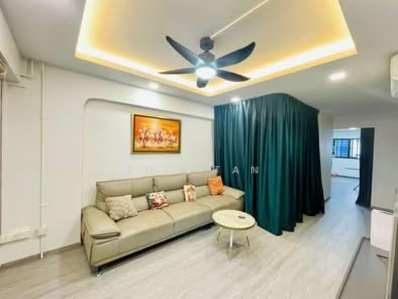 435 Ang Mo Kio Avenue 10, 435 Ang Mo Kio Avenue 10, Ang Mo Kio / Bishan / Thomson, 2 Bedrooms, 721 sqft, HDB Flat For Sale, by Zola Tan, 500264371 - Living Room - PropertyGuru.com.sg