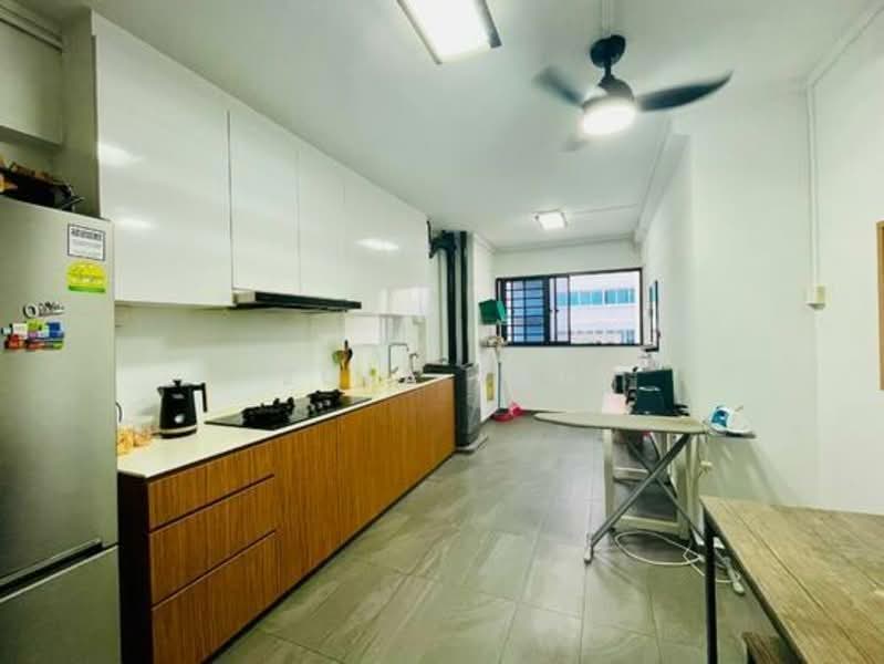435 Ang Mo Kio Avenue 10, 435 Ang Mo Kio Avenue 10, Ang Mo Kio / Bishan / Thomson, 2 Bedrooms, 721 sqft, HDB Flat For Sale, by Zola Tan, 500264371 - Kitchen - PropertyGuru.com.sg
