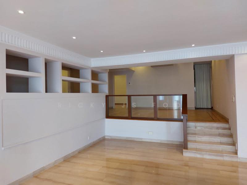 Beverly Hill, 61 Grange Road, Tanglin / Holland / Bukit Timah, 4 Bedrooms, 3,779 sqft, Condominium For Rent, by Ricky JS Foo, 500264375 - Living - PropertyGuru.com.sg