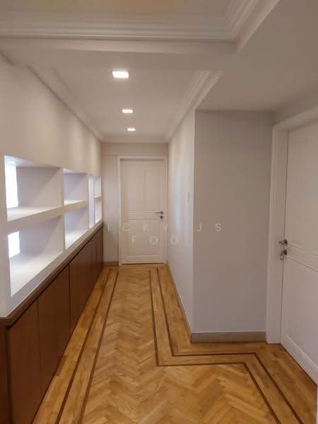 Beverly Hill, 61 Grange Road, Tanglin / Holland / Bukit Timah, 4 Bedrooms, 3,779 sqft, Condominium For Rent, by Ricky JS Foo, 500264375 - Corridor - PropertyGuru.com.sg