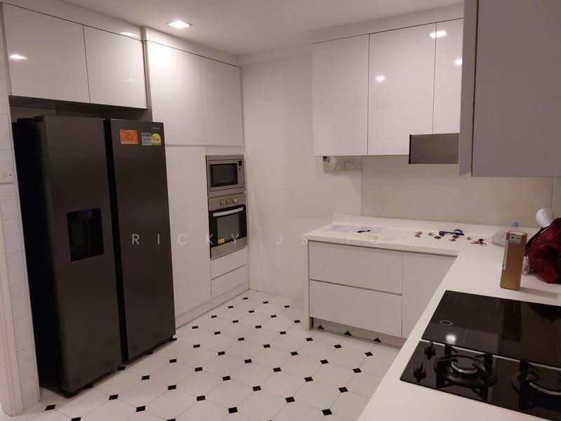 Beverly Hill, 61 Grange Road, Tanglin / Holland / Bukit Timah, 4 Bedrooms, 3,779 sqft, Condominium For Rent, by Ricky JS Foo, 500264375 - Kitchen - PropertyGuru.com.sg