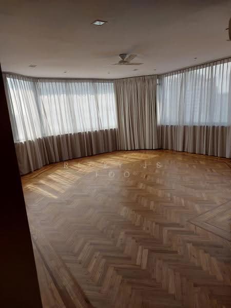 Beverly Hill, 61 Grange Road, Tanglin / Holland / Bukit Timah, 4 Bedrooms, 3,779 sqft, Condominium For Rent, by Ricky JS Foo, 500264375 - Master Bedroom - PropertyGuru.com.sg