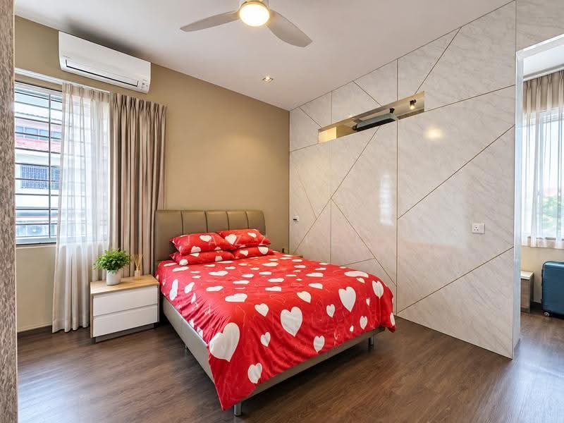 Jalan Chempaka Puteh, Bedok / Upper East Coast, 7 Bedrooms, 1,400 sqft, Semi-Detached House For Sale, by Jazz Kee, 500264387 - Bedroom - PropertyGuru.com.sg