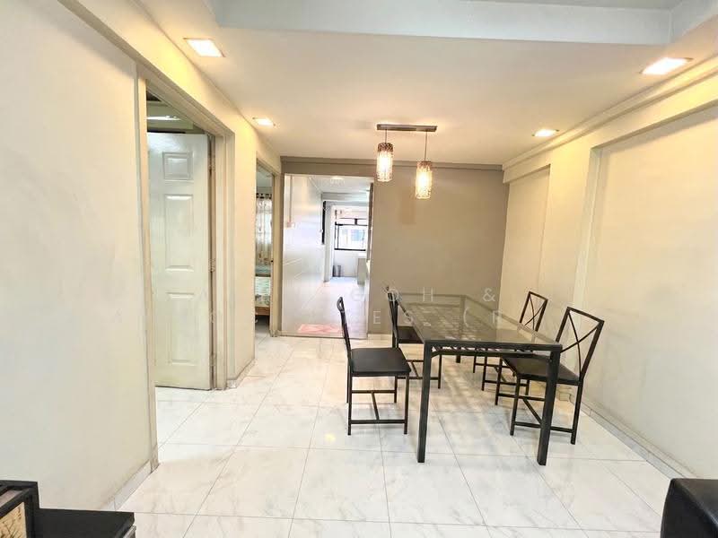 97 Commonwealth Crescent, 97 Commonwealth Crescent, Alexandra / Commonwealth, 2 Bedrooms, 731 sqft, HDB Flat For Sale, by KAYLA LIM, 500264393 - Dining Room - PropertyGuru.com.sg